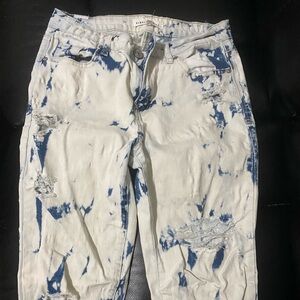 Tight skinny ripped jeans